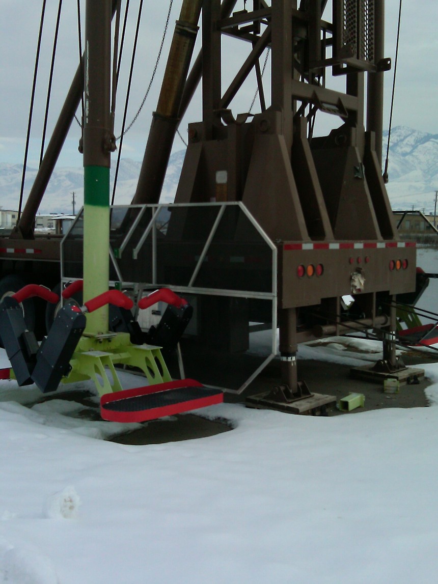 Mobile Swing amusement ride