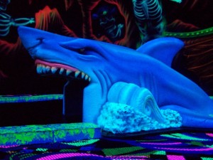 Glow-Golf_Shark3